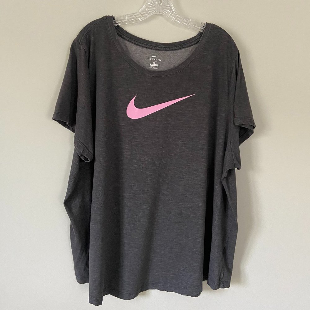 Women's Gray and Pink Nike Dry Fit Tee Size 3X